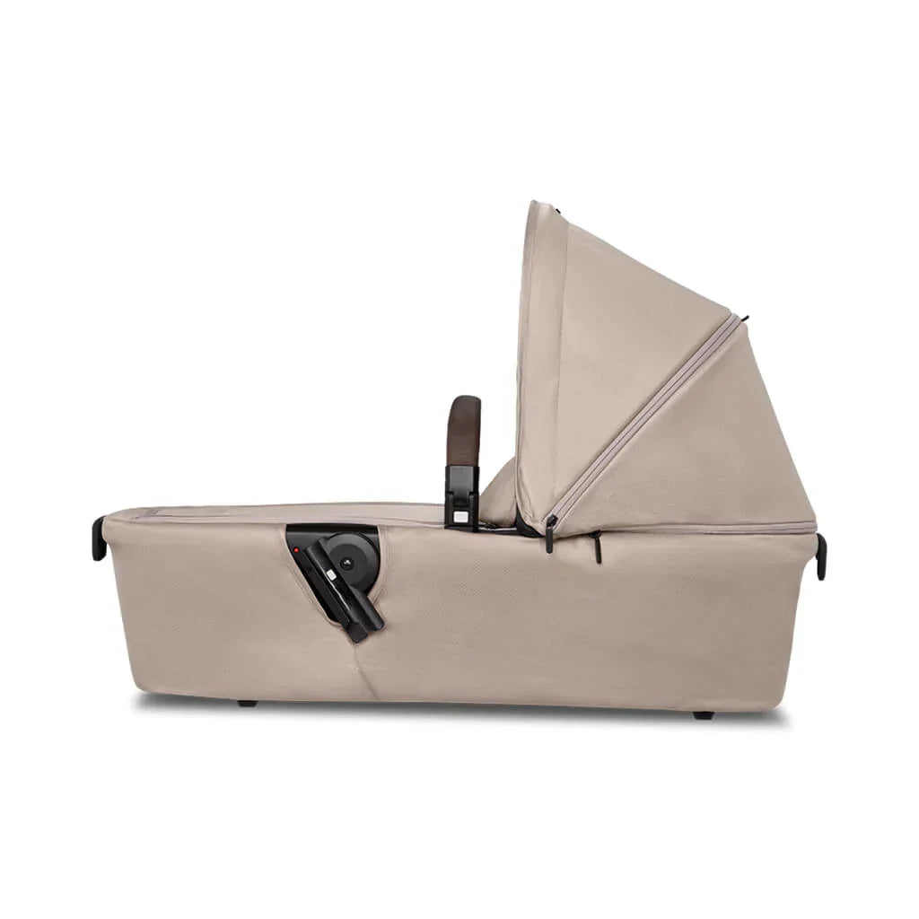 joolz taupe Joolz Aer+ Bassinet - Lovely Taupe