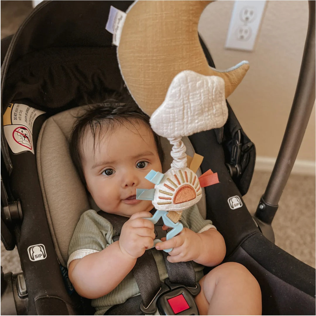 Itzy Ritzy - Bitzy Notes™ Musical Pull-Down Toy, Cloud/Sun