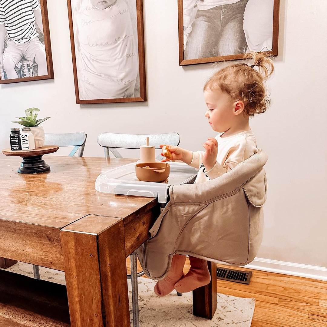 Inglesina Fast Table Chair - Cream - Luna Baby Store Miami