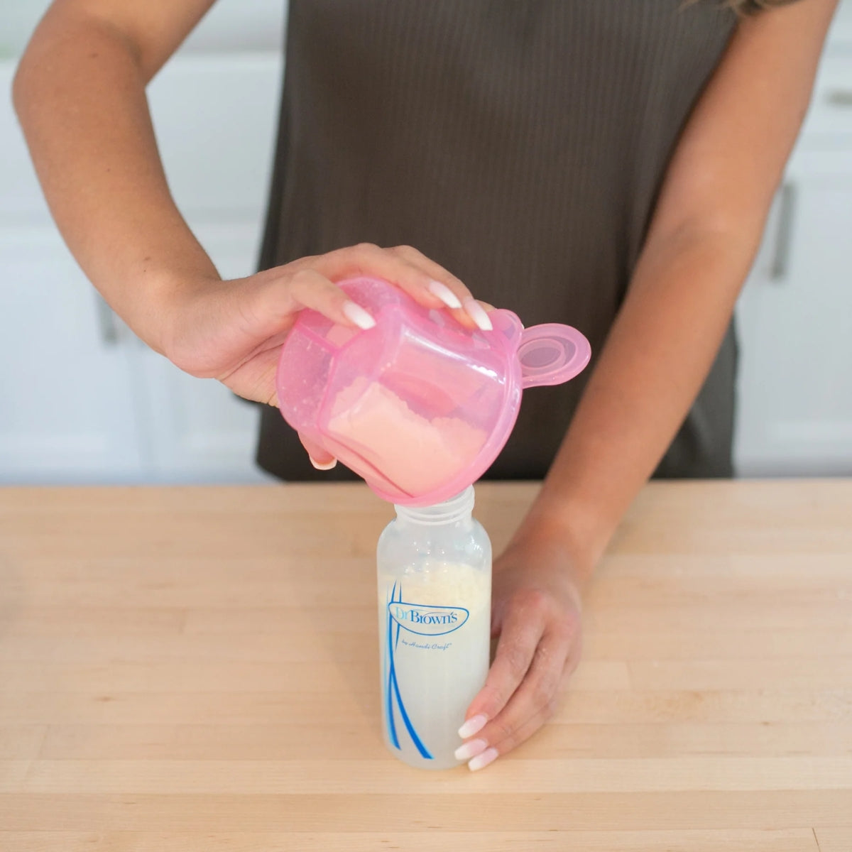 Dr. Brown’s® Baby Formula Dispenser - Pink
