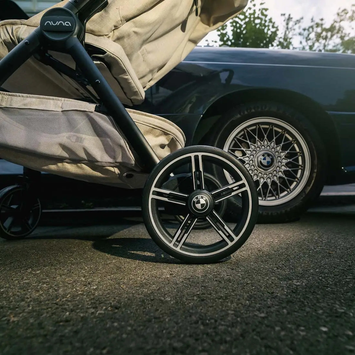 Nuna Trvl Lx Stroller Bmw Mica