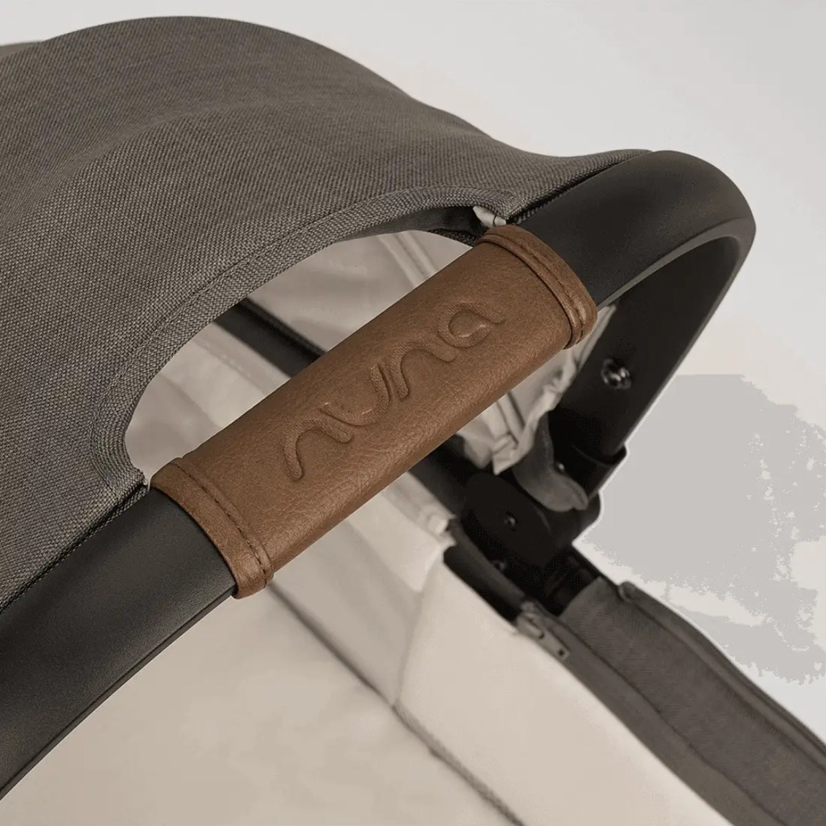 Nuna Demi Next Bassinet + Stand - Granite