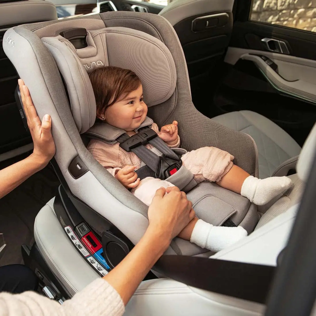 Nuna Rava Convertible Car Seat - Frost
