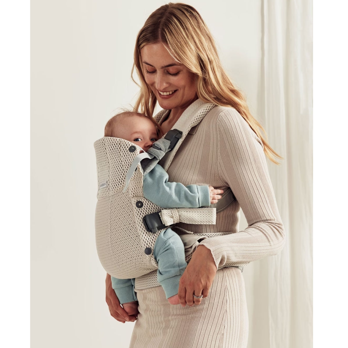 BabyBjörn Baby Carrier Harmony 3D Mesh Cream