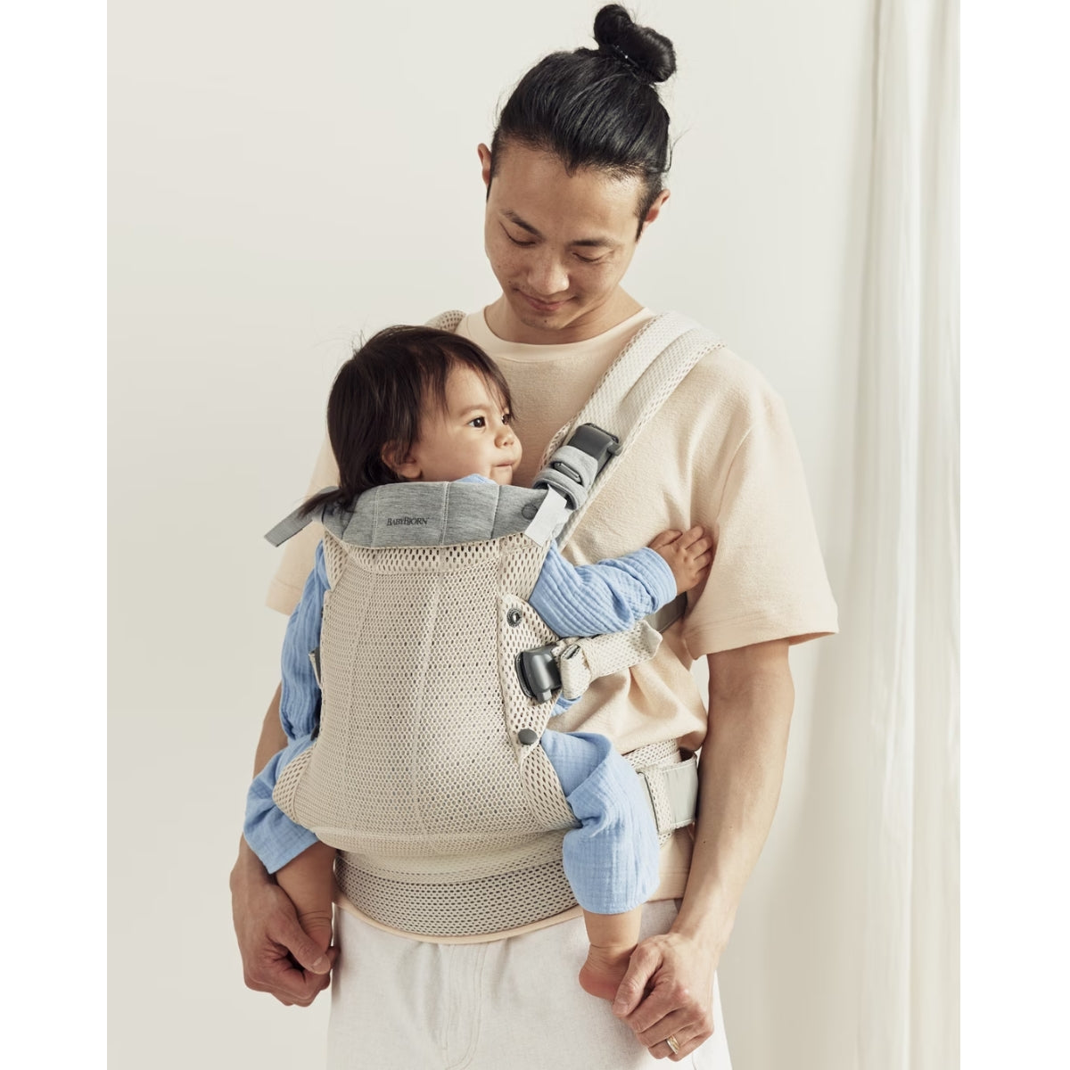 BabyBjörn Baby Carrier Harmony 3D Mesh Cream