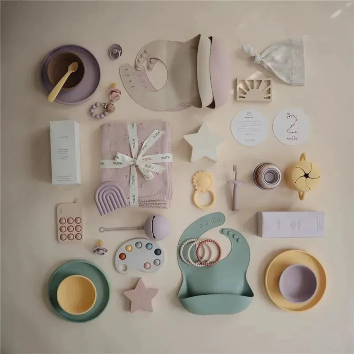 Mushie - Classic Silicone Suction Plate BPA-Free Non-Slip Design Soft Lilac