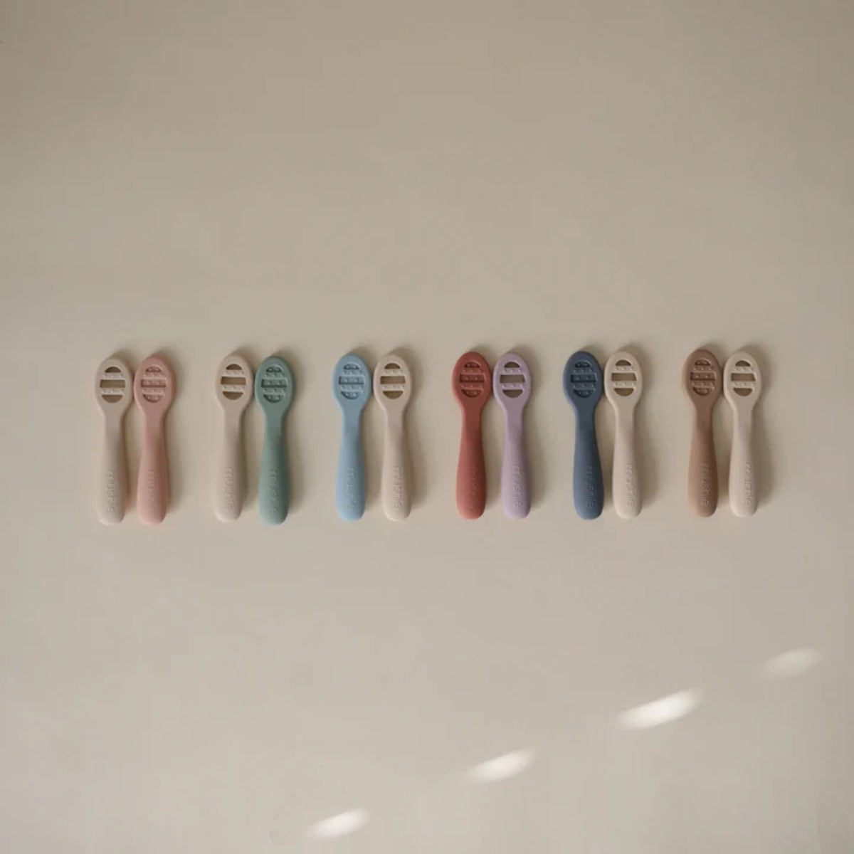Mushie First Feeding Baby Spoons 2-Pack - Blush and Shifting Sand