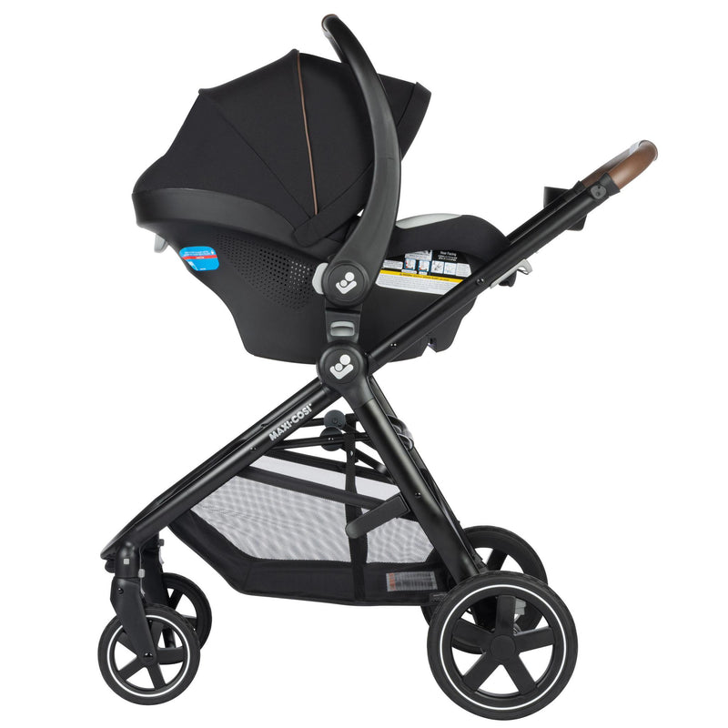 Zelia™² Luxe 5-in-1 Modular Travel System - New Hope Black Display