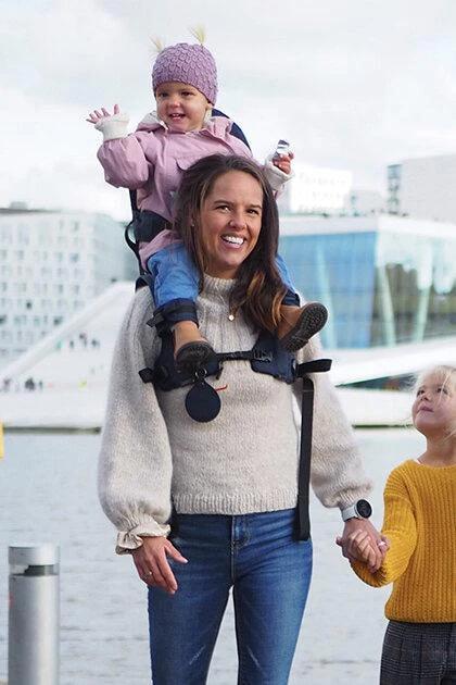 Minimeis The Minimeis G4 Shoulder Carrier - Black Grey