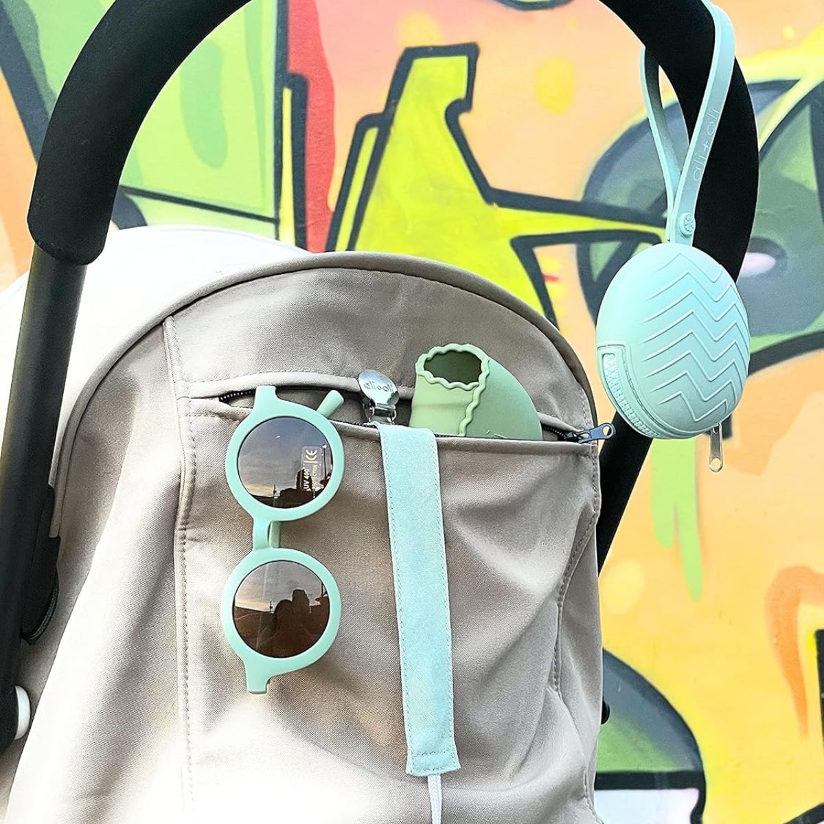 Ali + Oli Pacifier Holder Case - Mint