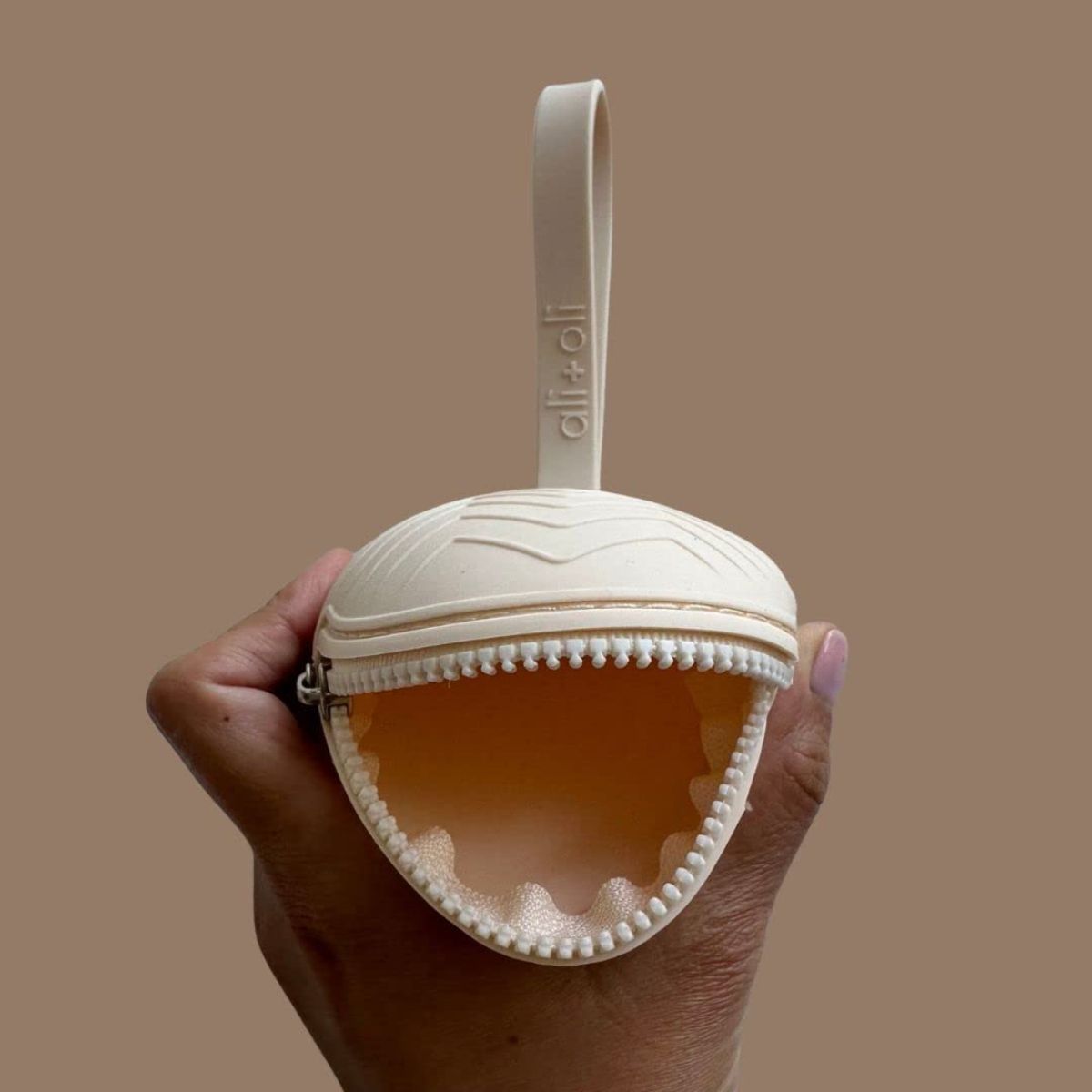 Ali + Oli Pacifier Holder Case - Natural