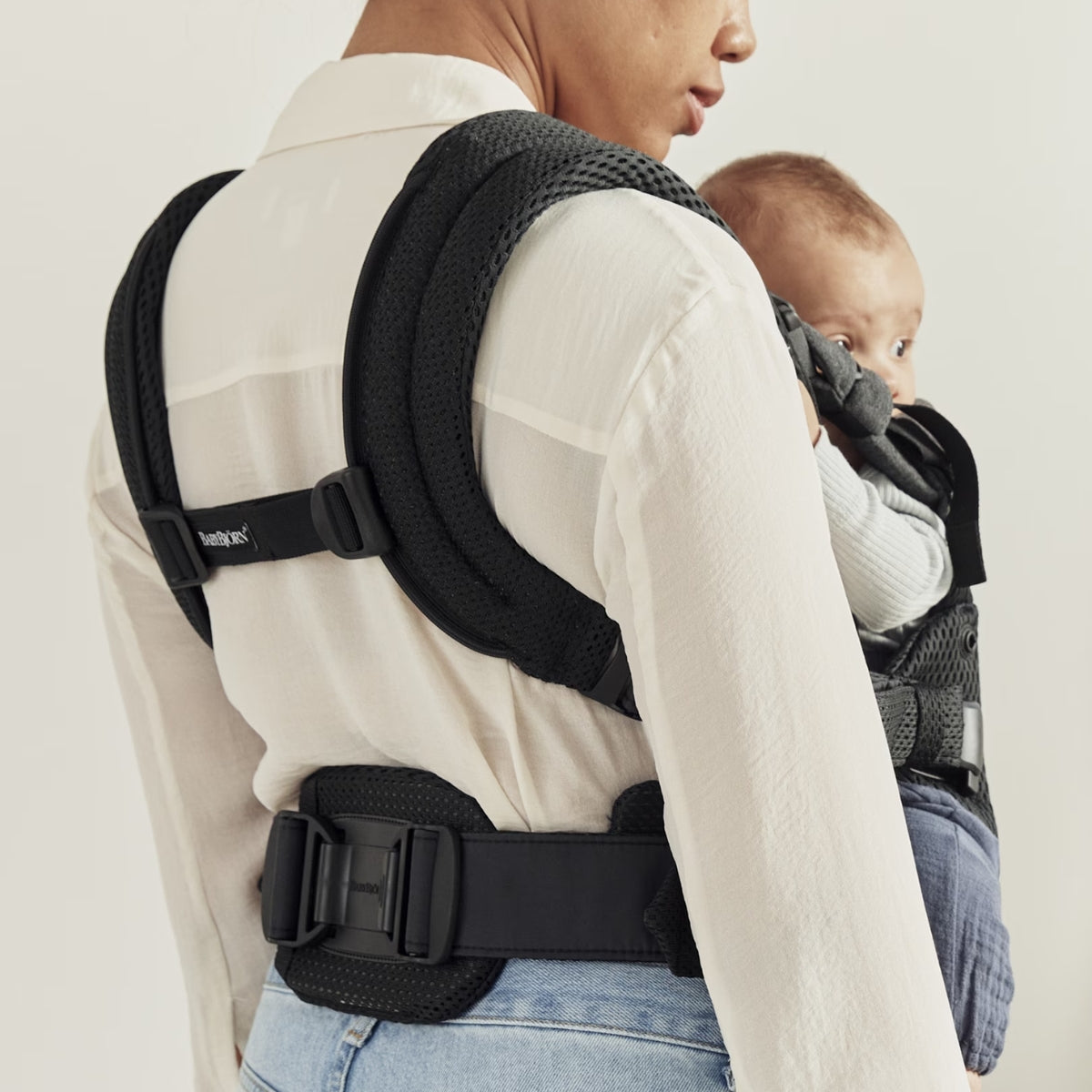 BabyBjörn Baby Carrier Harmony 3D Mesh Black - Adjustable for Everyday Convenience