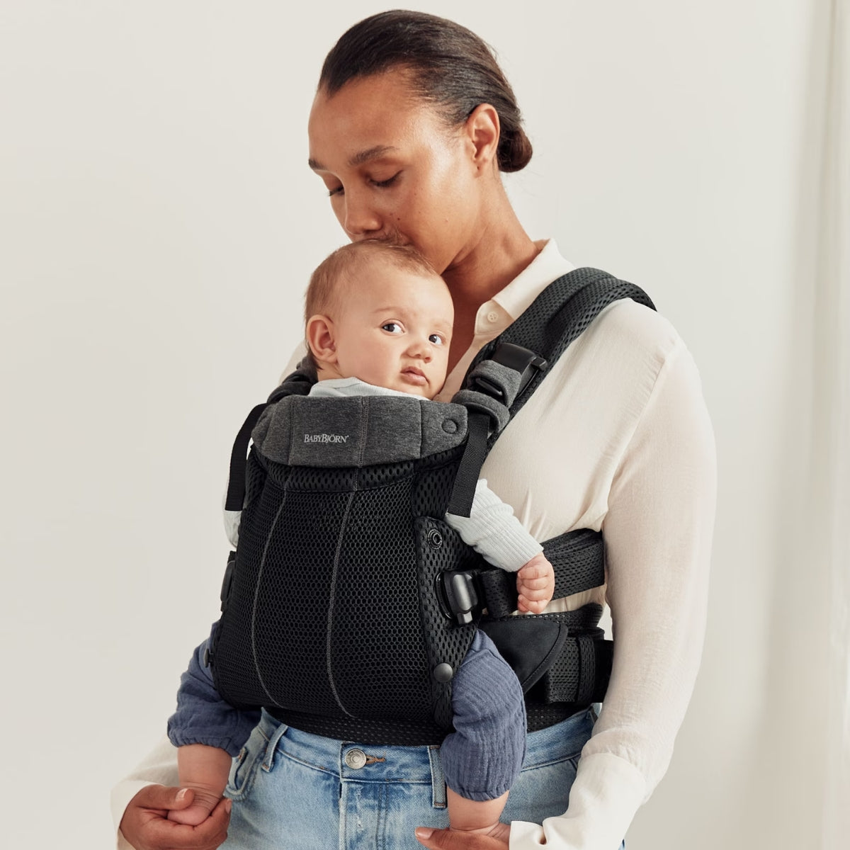 BabyBjörn Baby Carrier Harmony 3D Mesh Black - Ergonomic Comfort for Parent & Baby