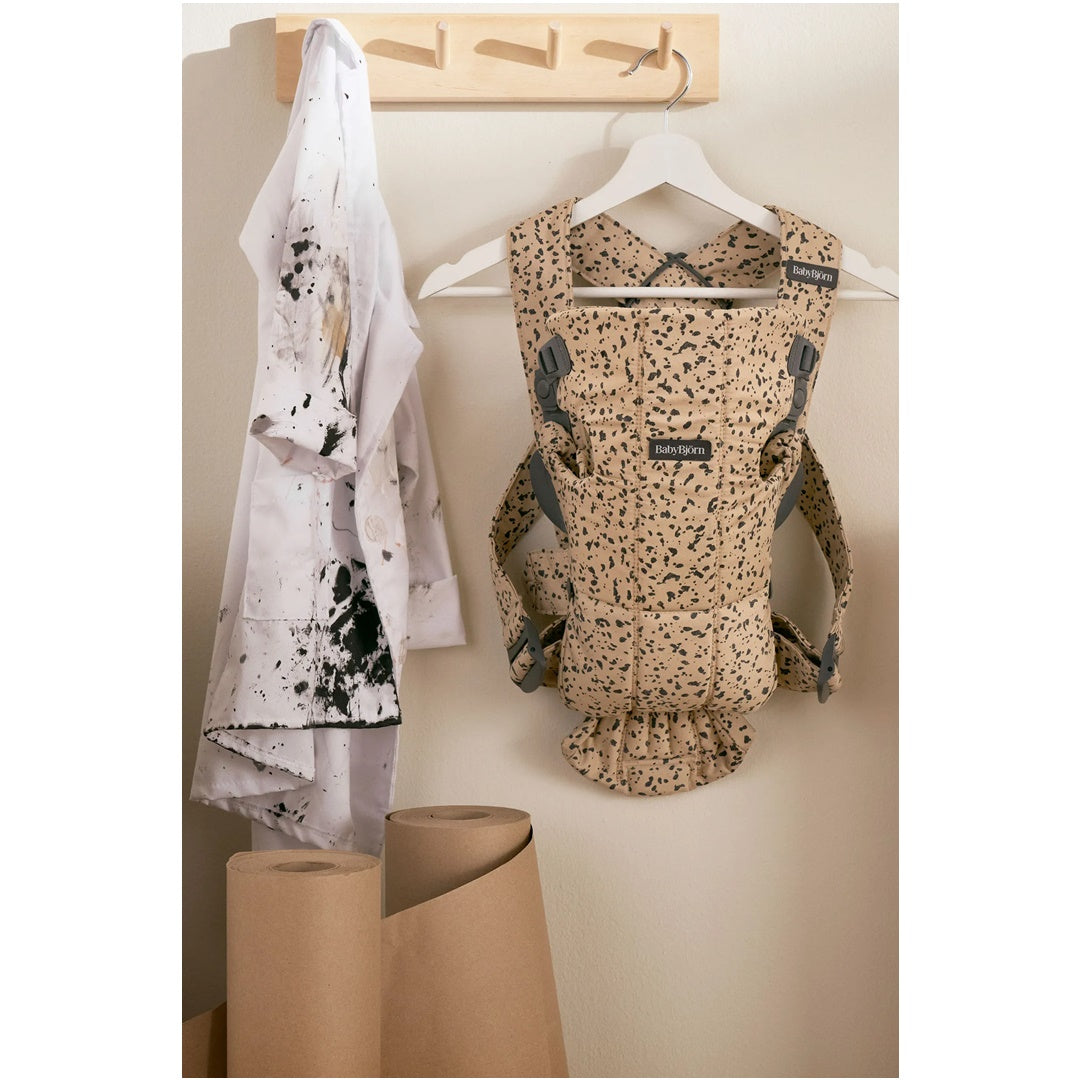 BabyBjorn Baby Carrier Mini, Woven - Dark Gray / Beige Print - Soft & Ergonomic Support