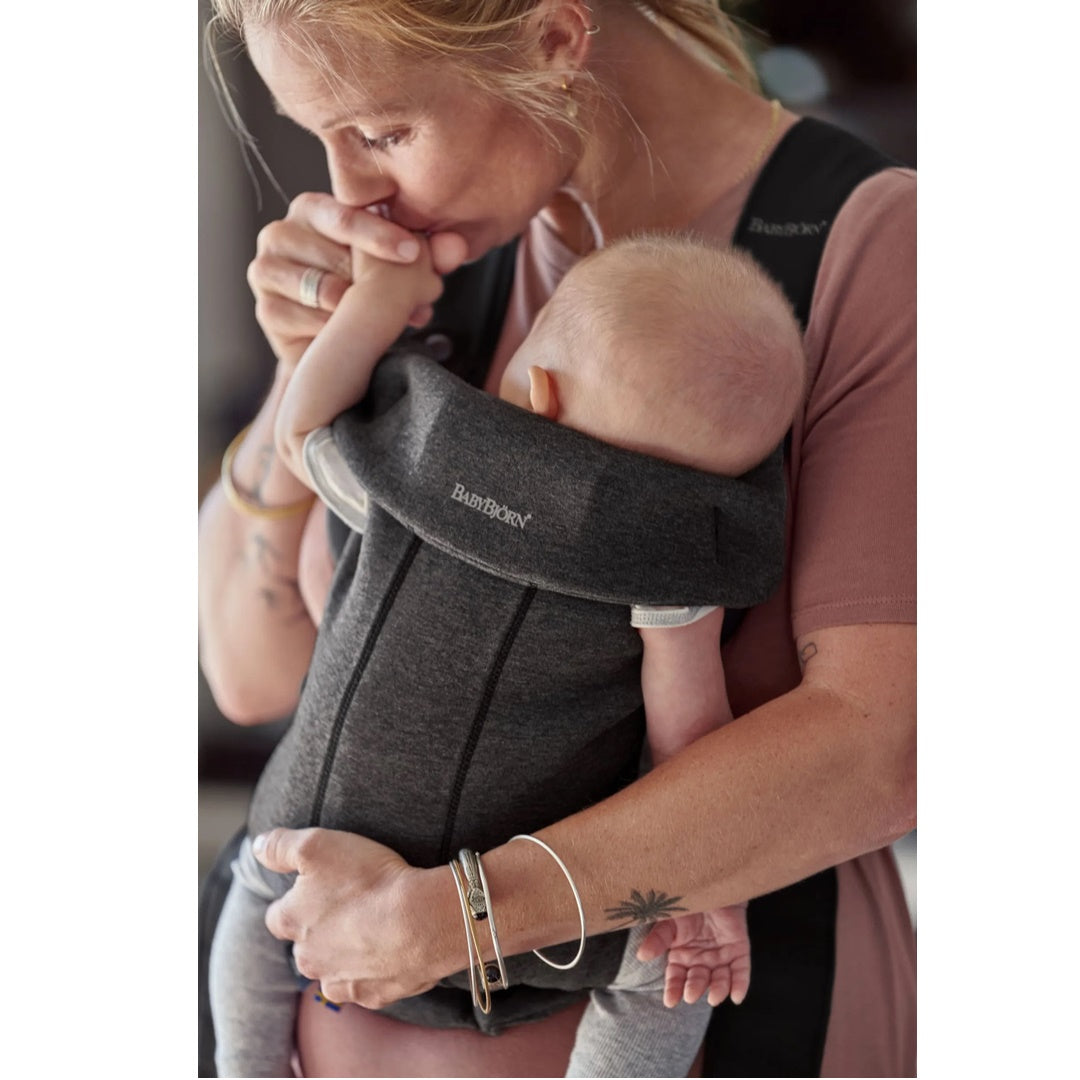 BabyBjörn Baby Carrier Mini 3D Jersey - Charcoal - Ergonomic Head & Body Support