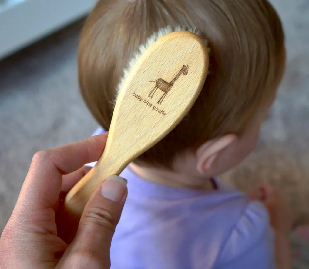 Baby Blue Giraffe Hair Brush