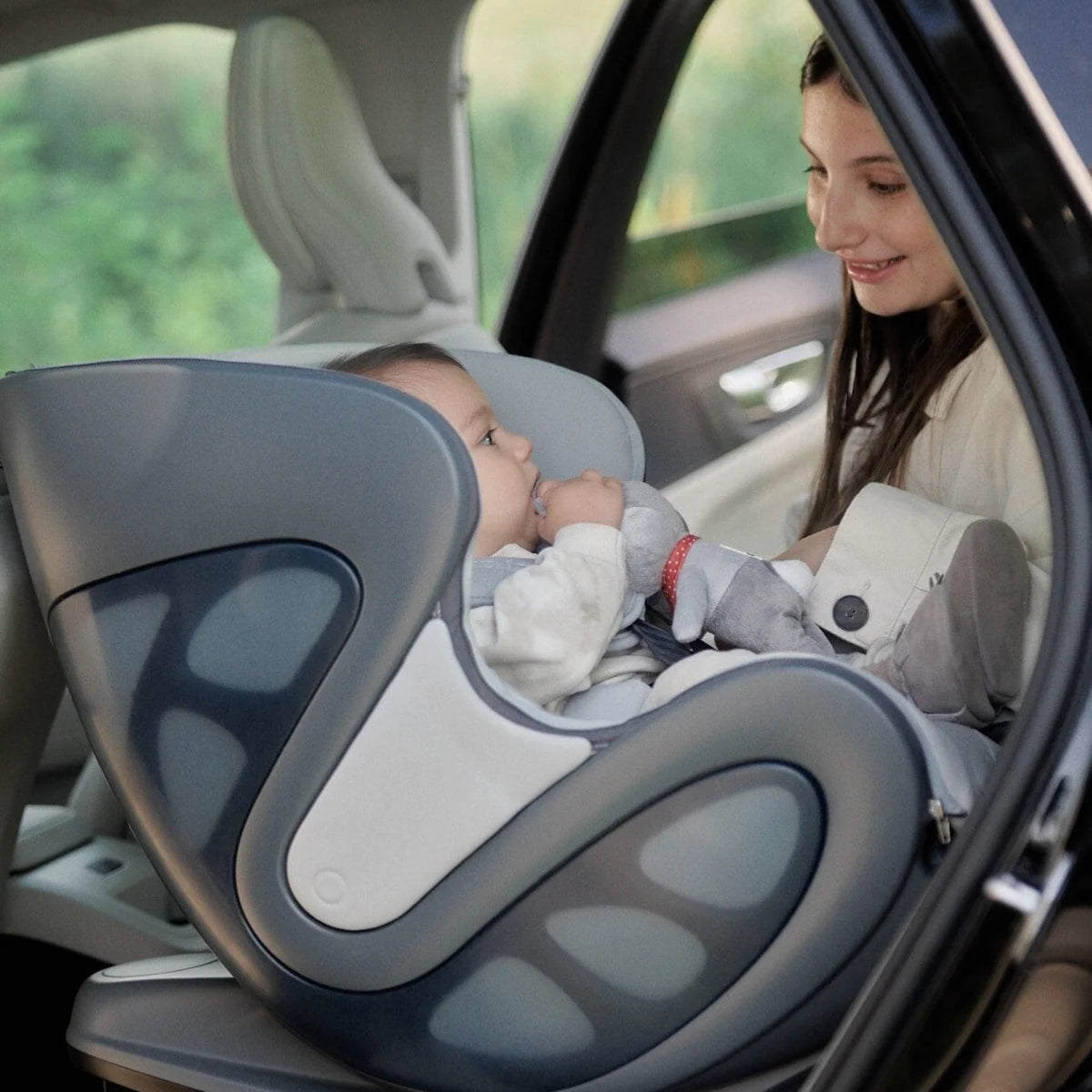 Babyark Classic Convertible Car Seat - Charcoal Grey / Glacier Ice