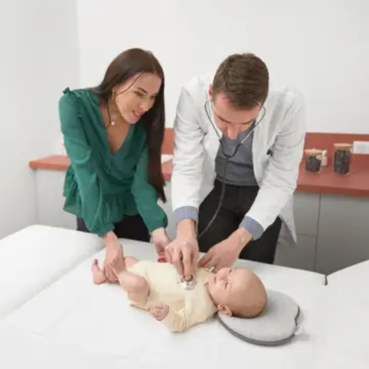 Babymoov Lovenest Original Anatomical Head Cushion - Pinkie