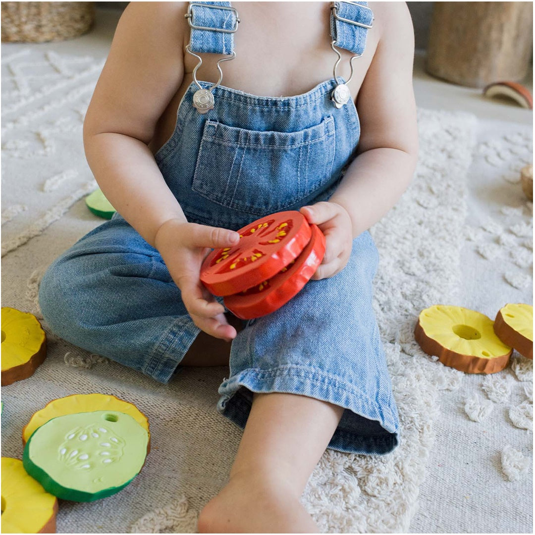 Olí & Carol Teether - Renato the Tomato