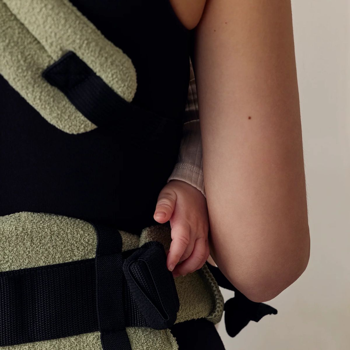 Bumpsuit The Armadillo Baby Carrier - Matcha