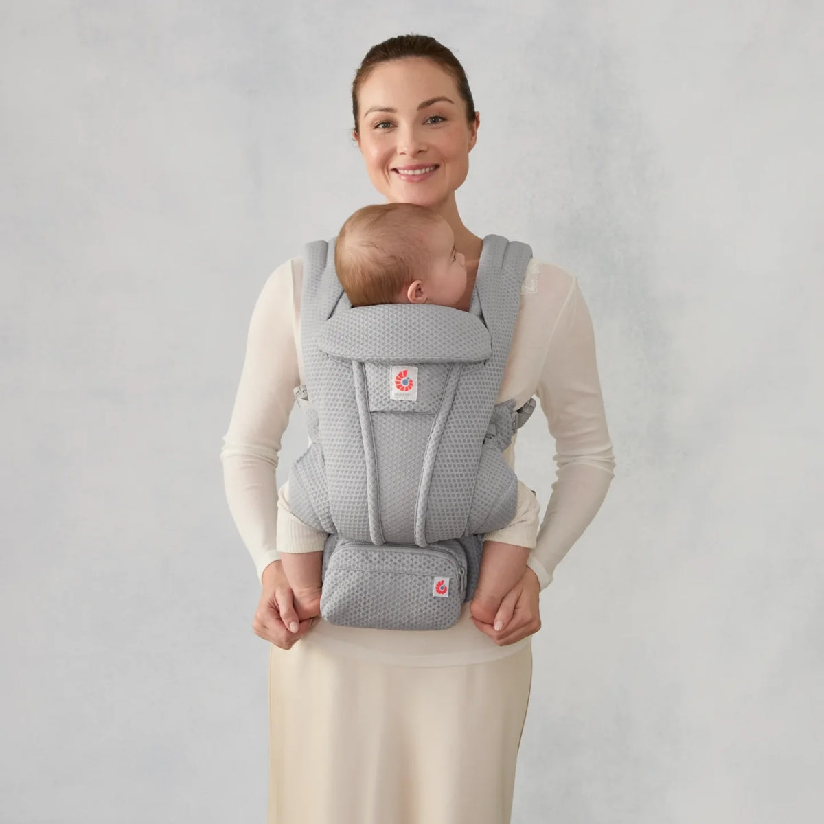 Ergobaby Omni Deluxe Mesh Baby Carrier- Pearl Grey on Luna Baby Store Miami