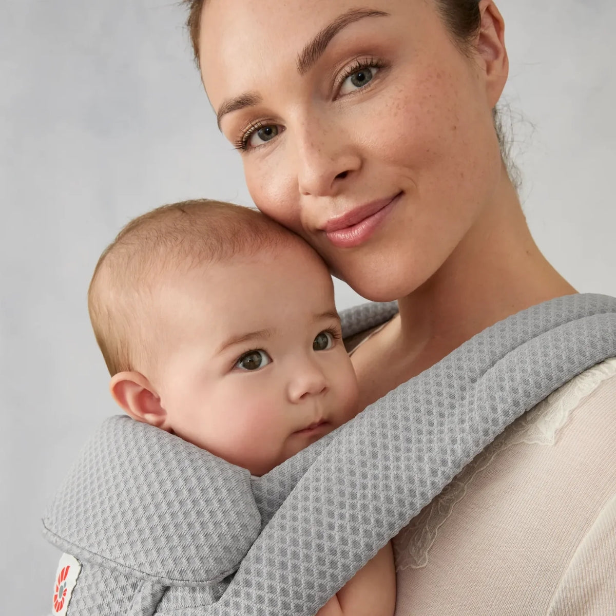 Ergobaby Omni Deluxe Mesh Baby Carrier- Pearl Grey