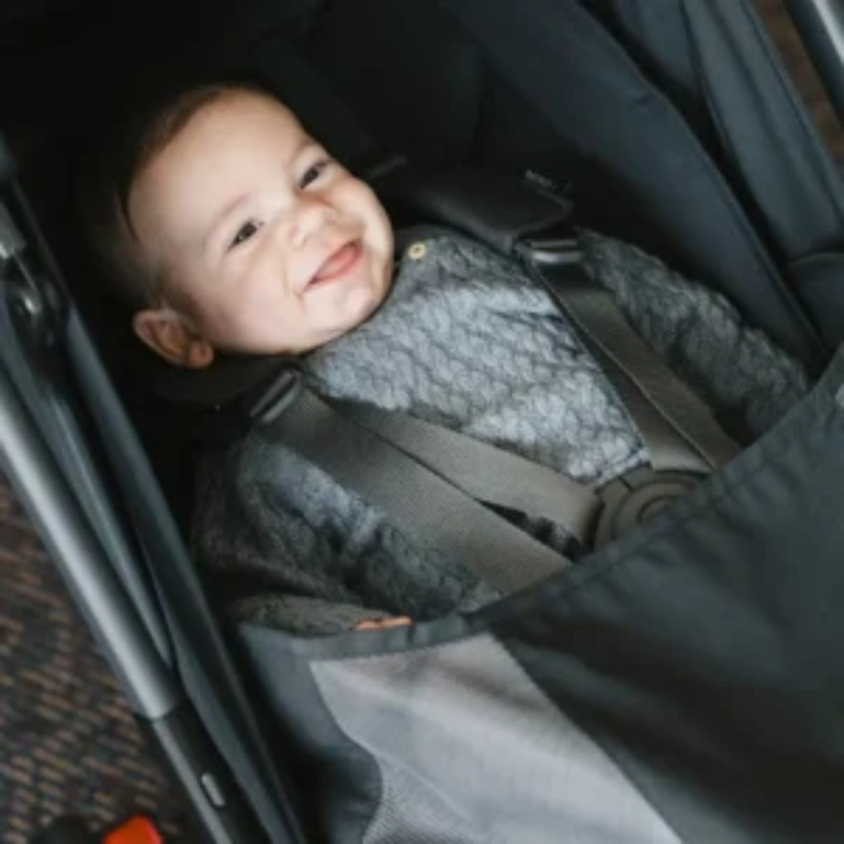 UPPAbaby Minu V3 Compact Stroller - Greyson (Charcoal Melange / Carbon Frame / Saddle Leather)