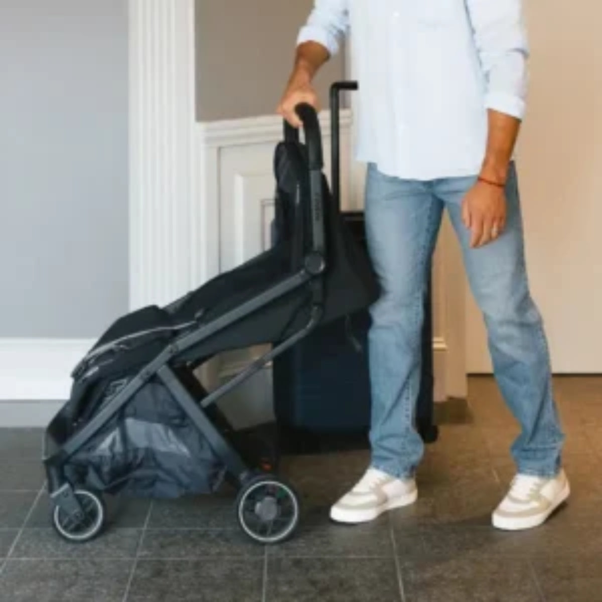 UPPAbaby Minu V3 Compact Stroller - Greyson (Charcoal Melange / Carbon Frame / Saddle Leather)