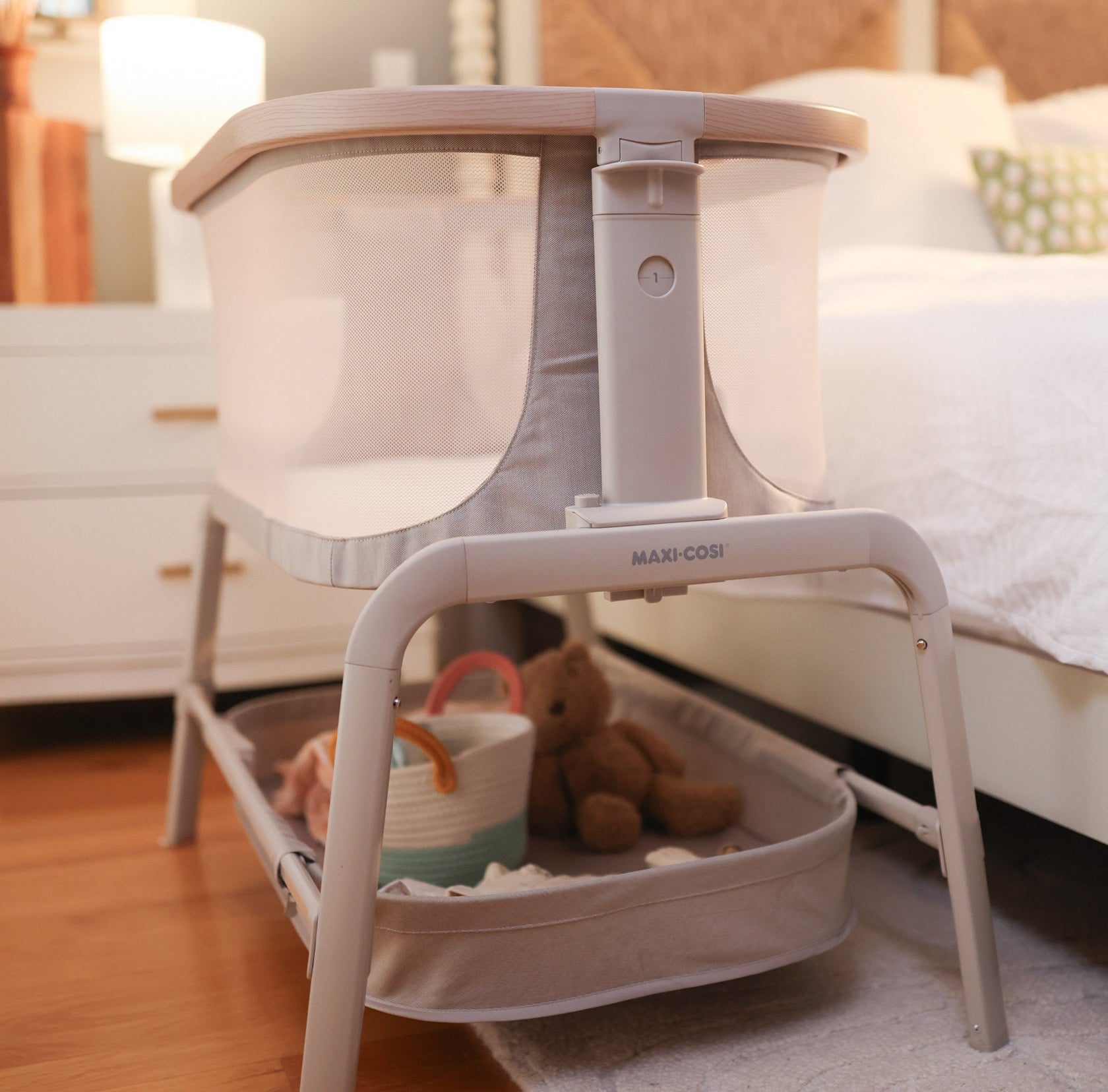 Berço Iora Maxi-Cosi Classic Oat - Stylish and travel-ready convenience