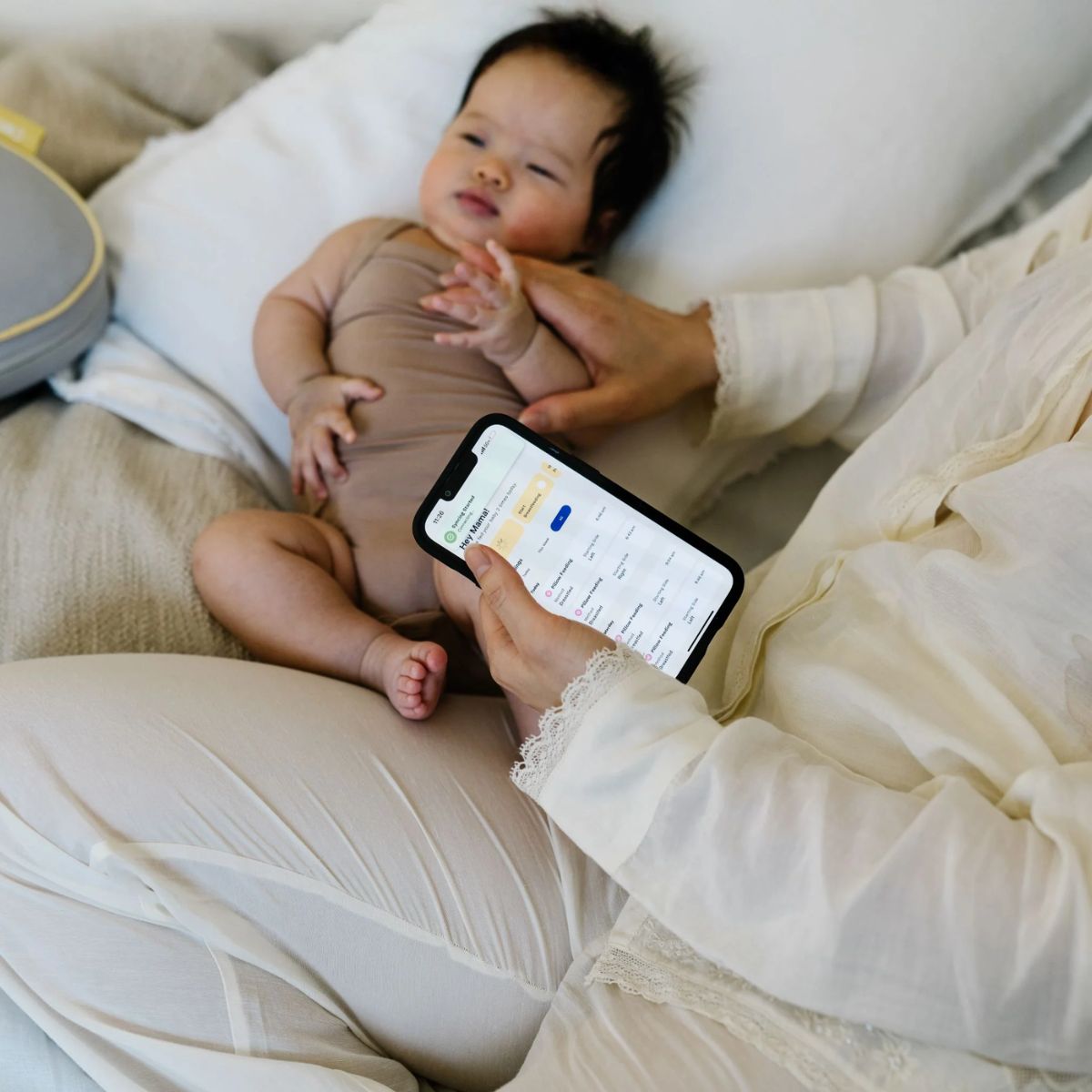 Comia Halo Smart Nursing Pillow on Luna Baby Store Miami