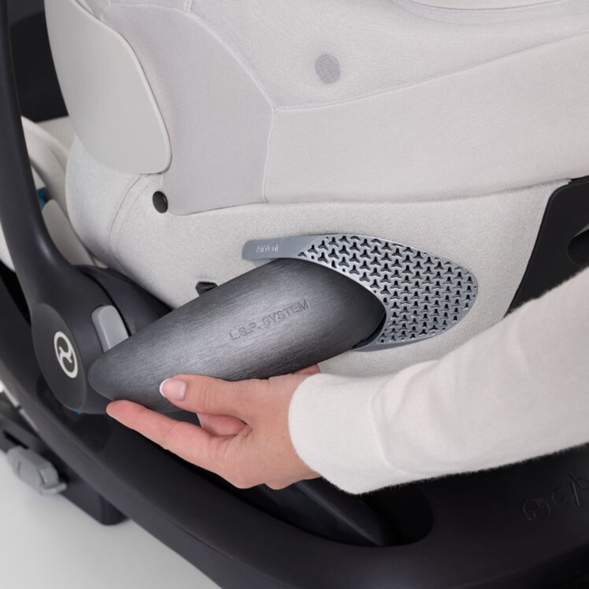 Cybex Cloud T Infant Car Seat w/ SensorSafe - Off White on Luna Baby Store Miami