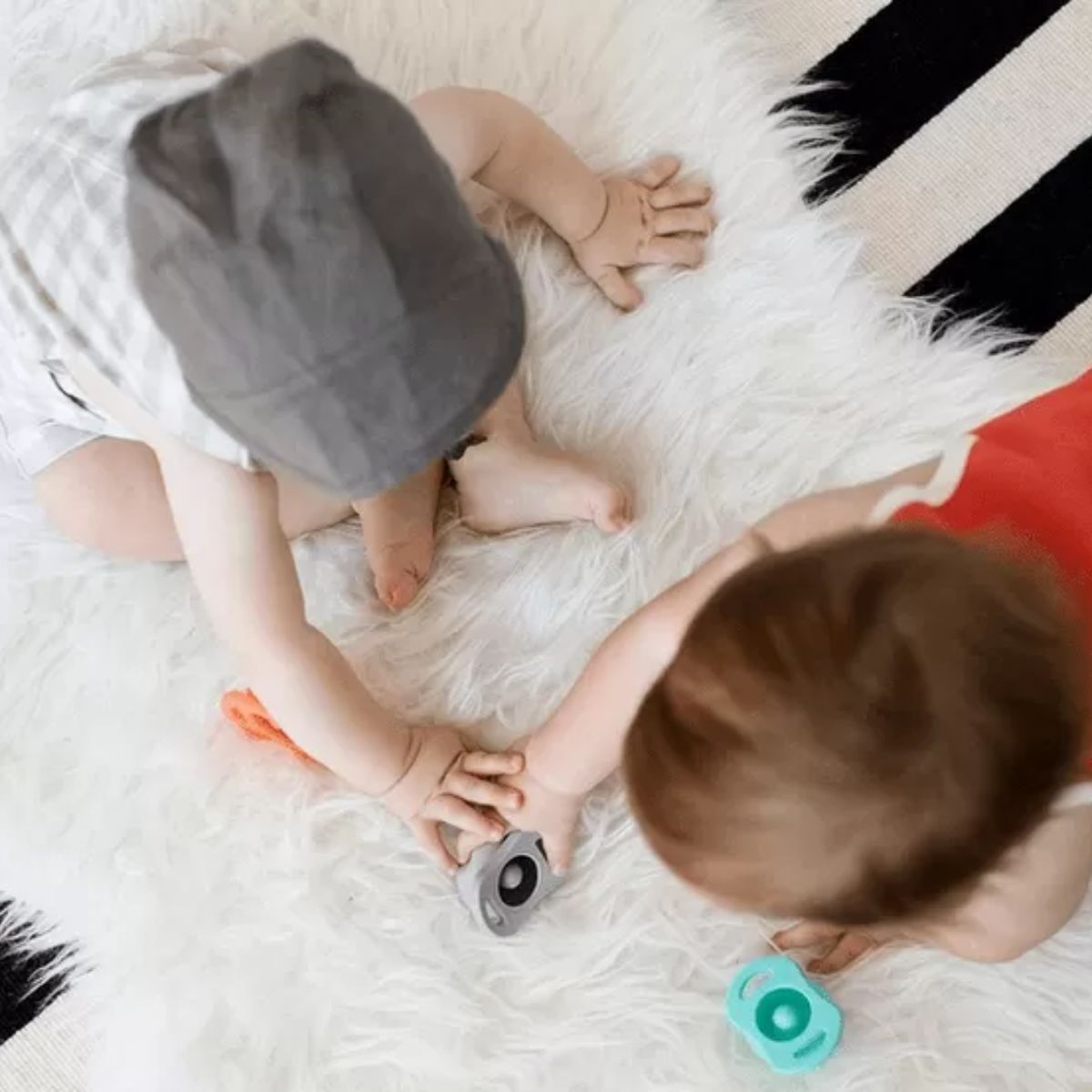 Doddle & Co. The Pop Pacifier - Oh Happy Grey