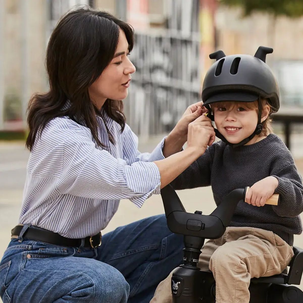 Doona Liki Helmet on Luna Baby Store Miami