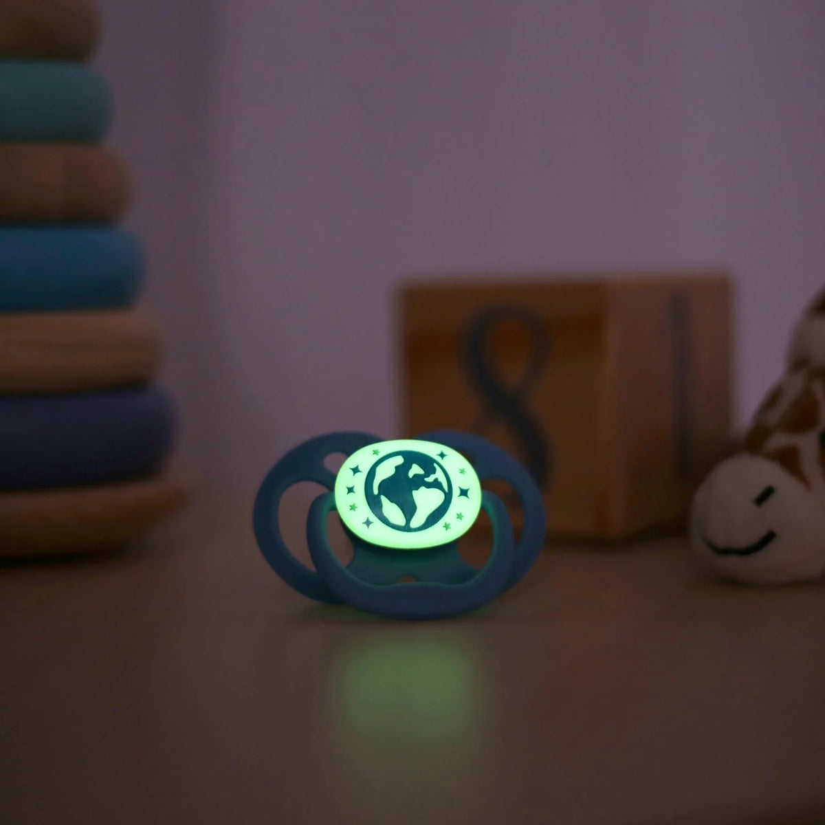 Dr. Brown’s Advantage Glow-in-the-Dark Pacifiers 6-18M Pack of 2 Blue Nature