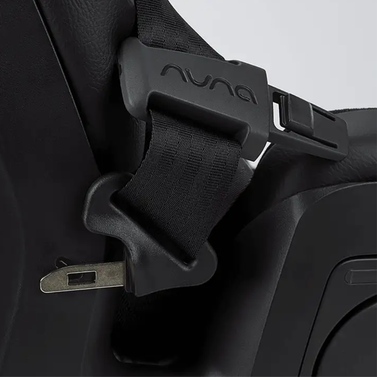 Nuna EXEC Next All-In-One Car Seat - Caviar