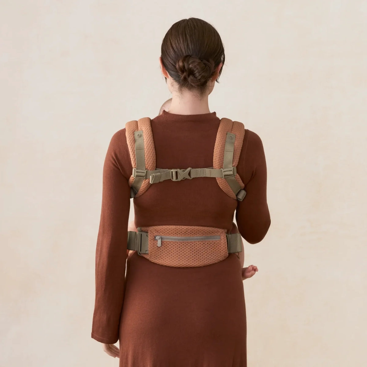 Ergobaby Omni Deluxe Mesh Baby Carrier - Canyon Clay on Luna Baby Store Miami