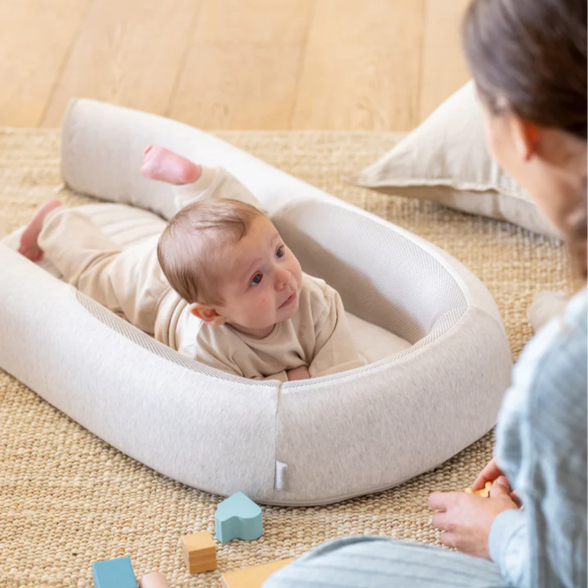 Inglesina Welcome Pod Lounger - Quiet Beige