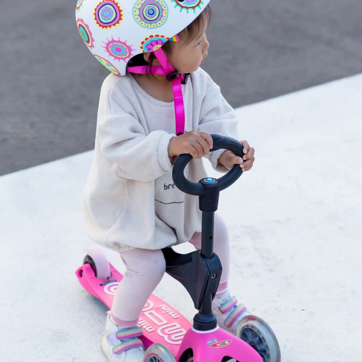 Micro Kickboard Micro Mini 3in1 Scooter - Deluxe Pink on Luna Baby Store Miami