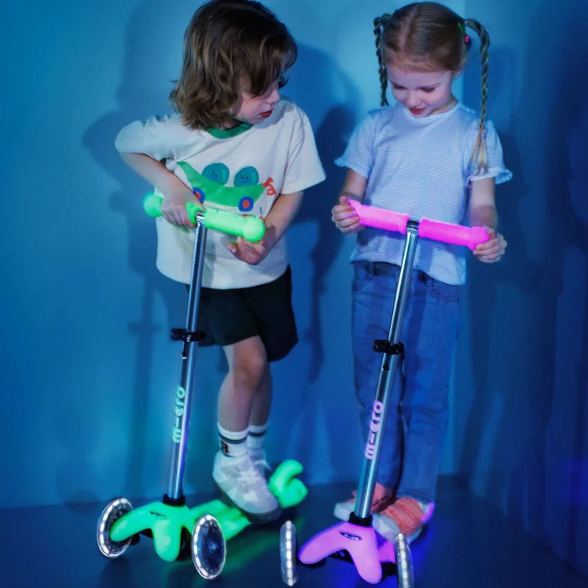 Micro Kickboard Micro Mini Glow Plus LED Scooter - Fairy Pink on Luna Baby Store Miami