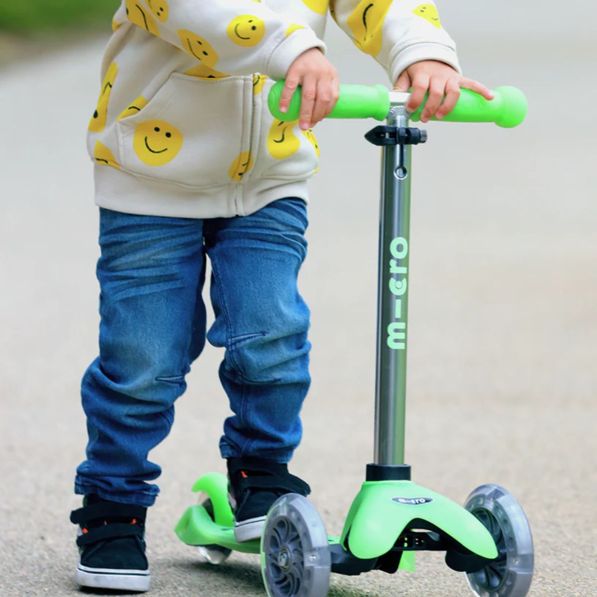 Micro Kickboard Micro Mini Glow Plus LED Scooter - Icy Lime on Luna Baby Store Miami