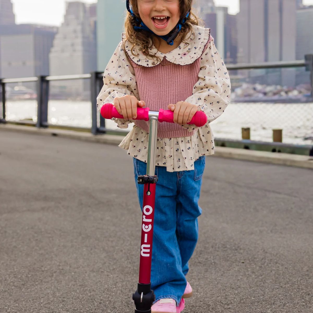 Micro Kickboard Mini Foldable LED Kids Scooter - Pink on Luna Baby Store Miami