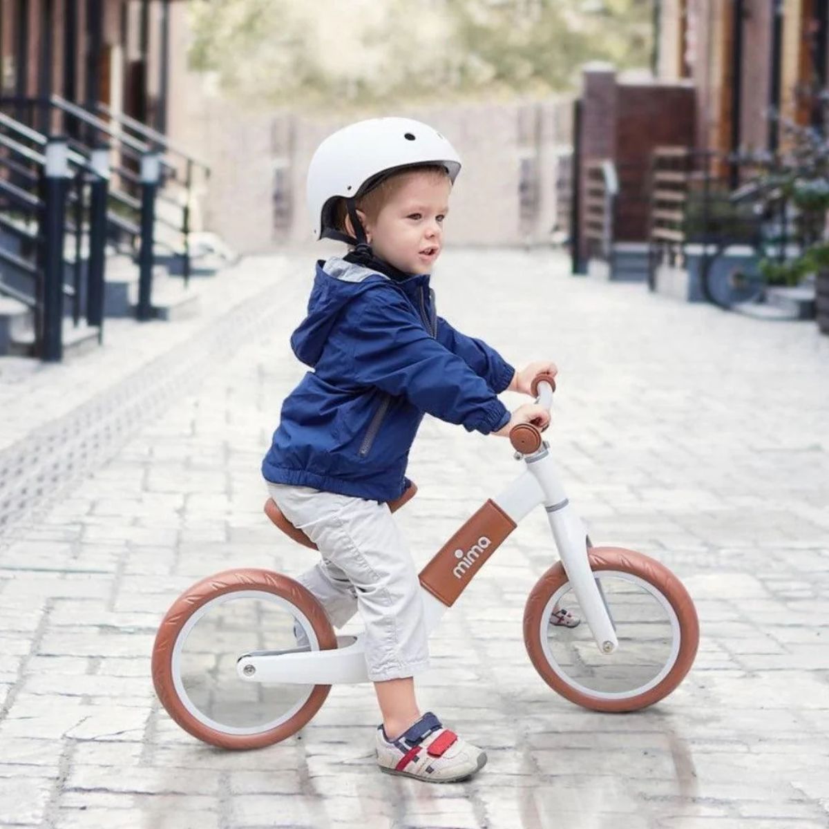 Mima Zoom Balance Bike White/Caramel - Builds Balance & Coordination