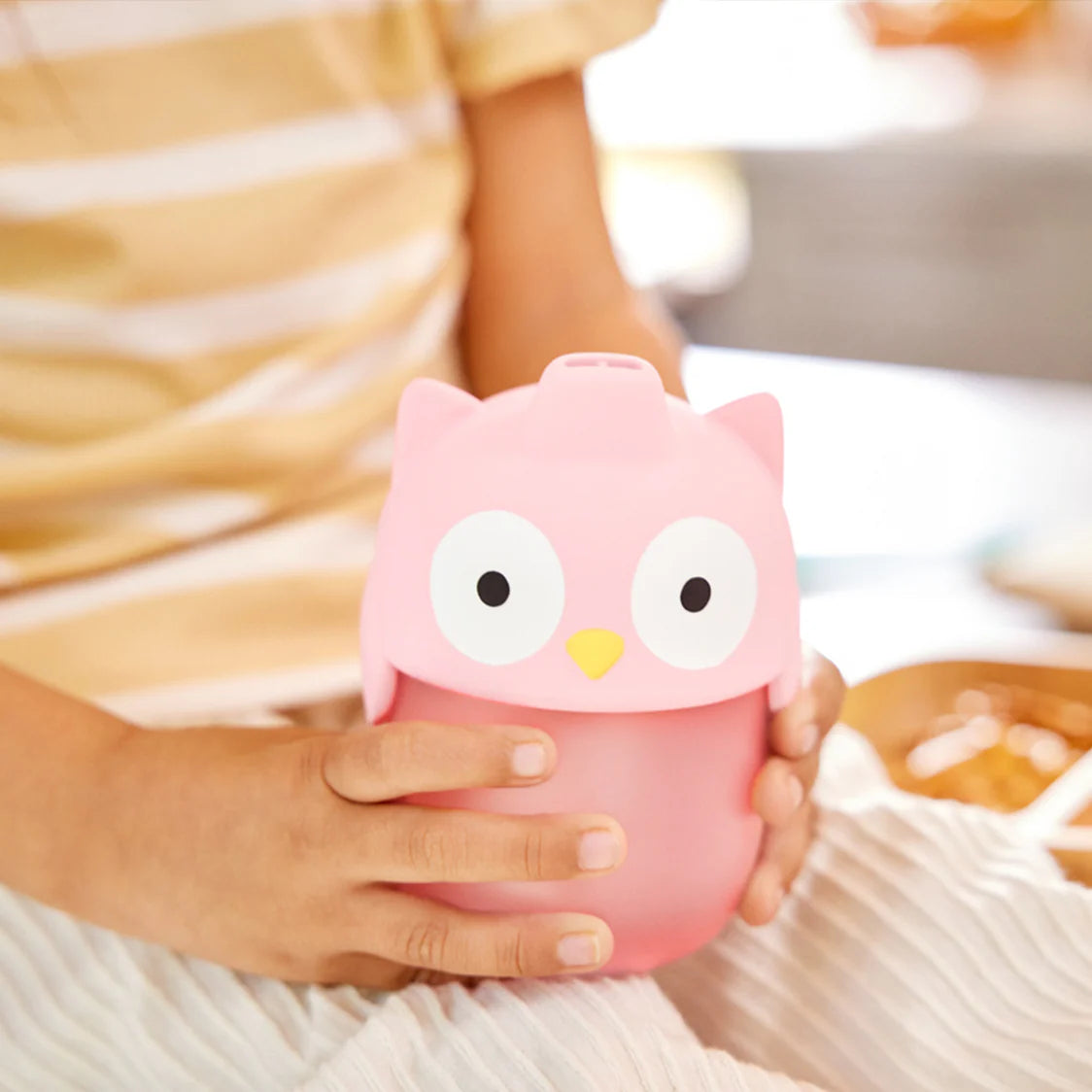Munchkin Whoo Soft-Touch Spill-Proof Sippy Cup on Luna Baby Store Miami