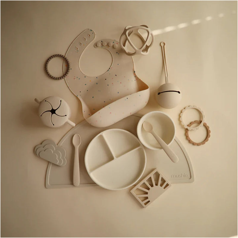 Mushie Silicone Placemat Shifting Sand