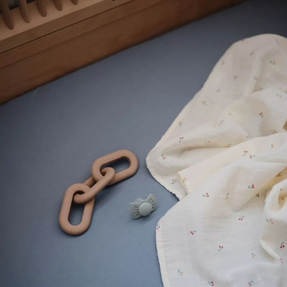 Mushie FRIGG Lucky Symmetrical Pacifier set (6-18M) - Cream e Blush