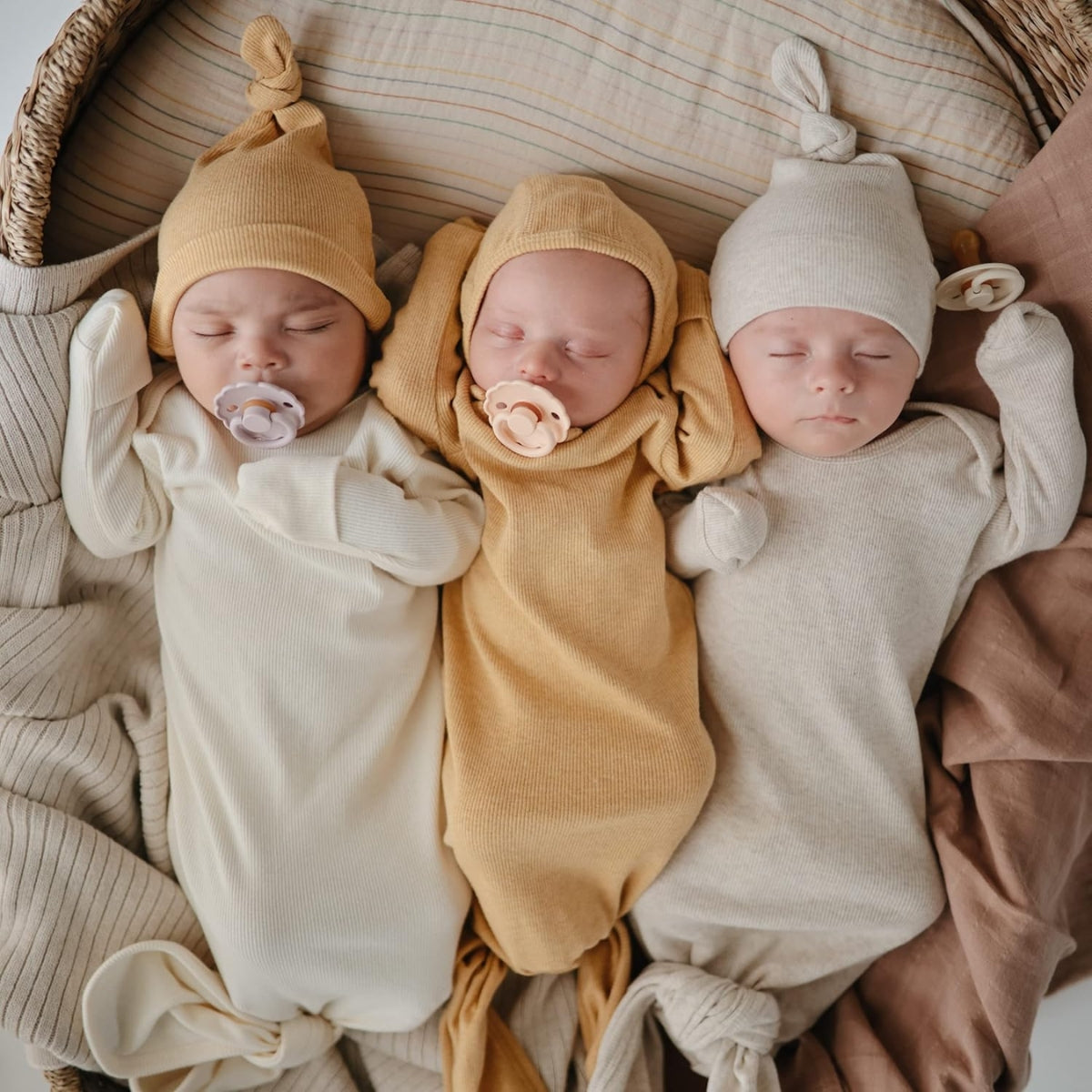 Mushie Frigg Daisy Natural Rubber Pacifier 2 pack - Blush/Cream