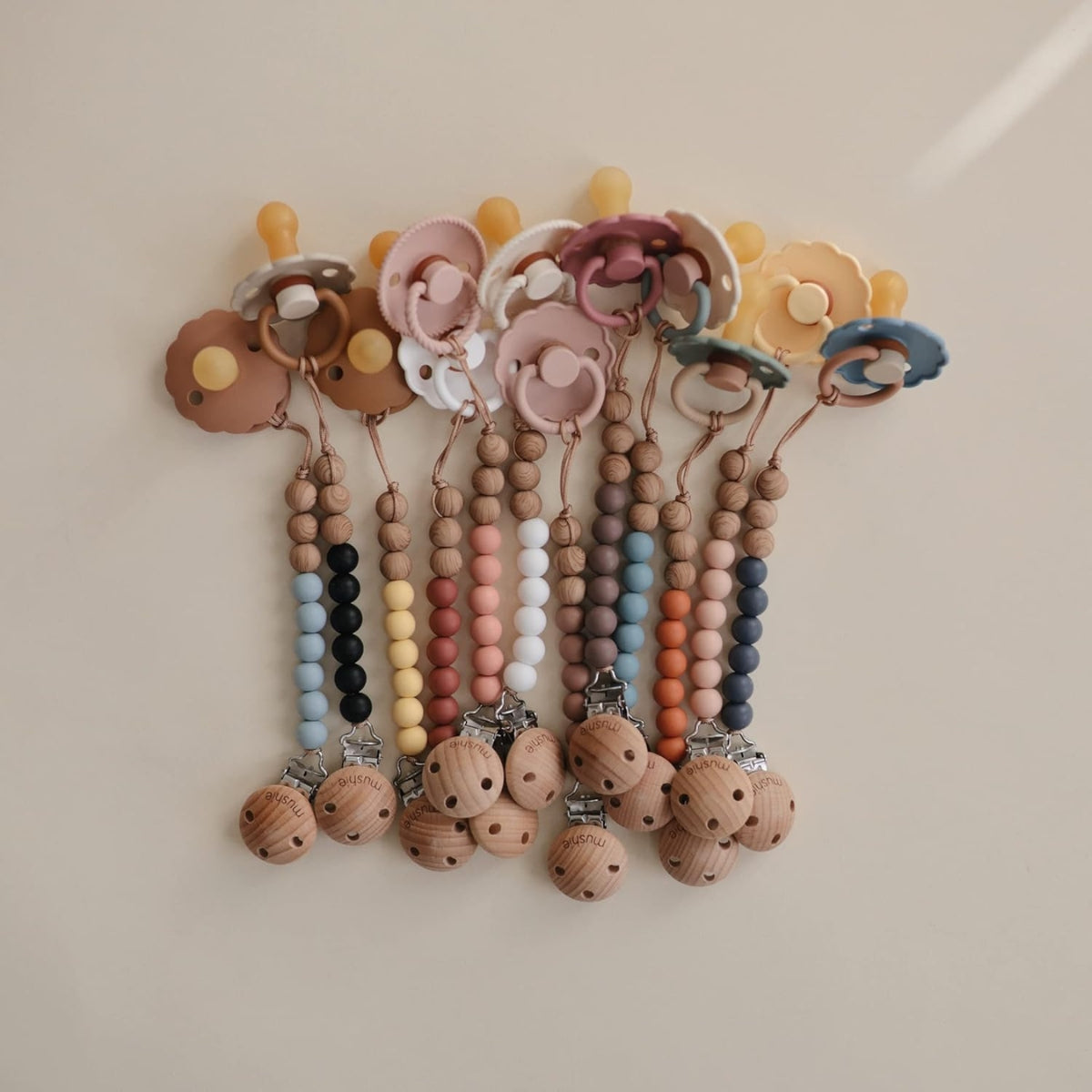 Mushie Frigg Daisy Natural Rubber Pacifier 2 pack - Chamomile/Peach Bronze