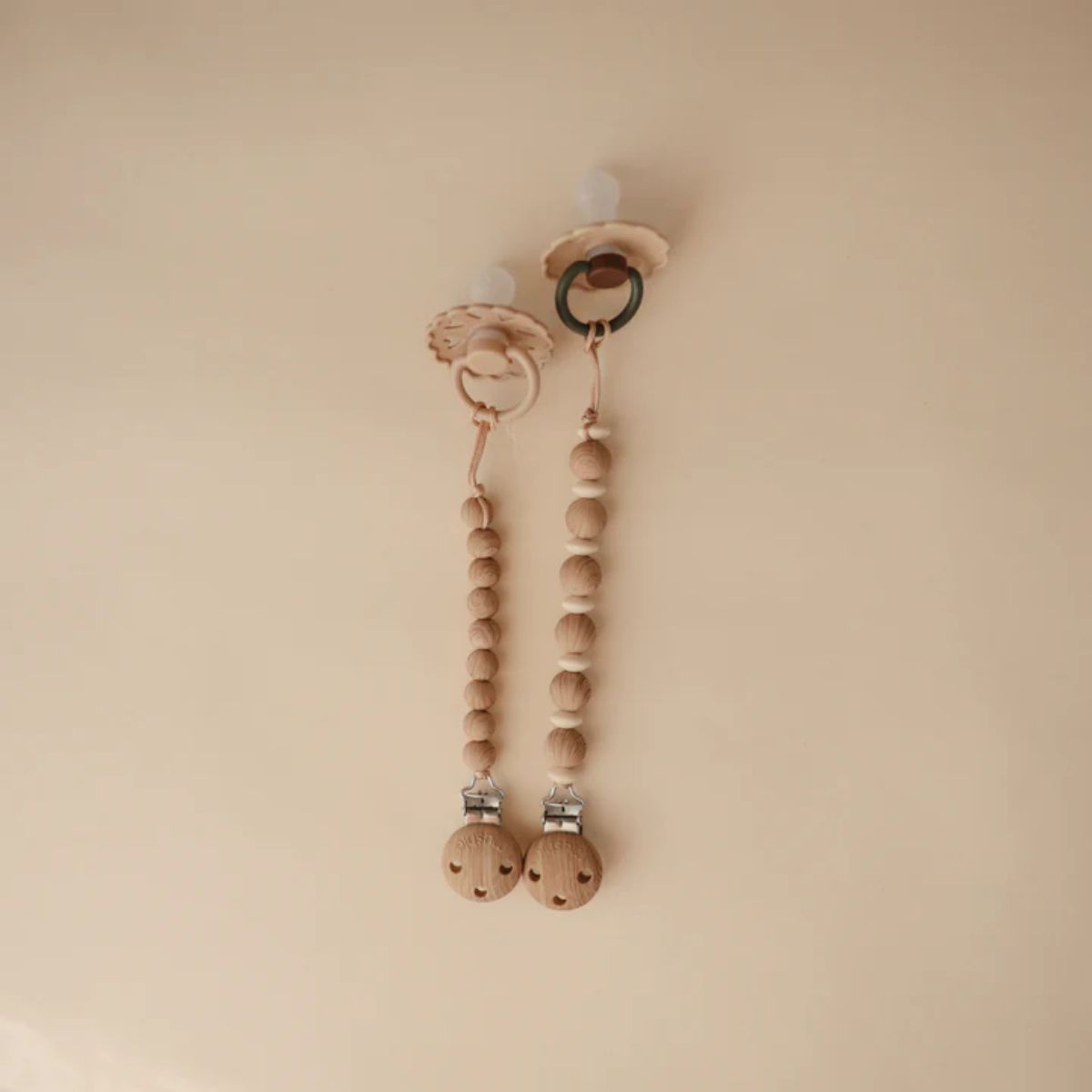 Mushie Silicone Pacifier Clip Luna - Faux Wood
