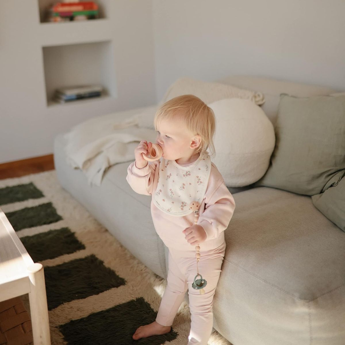 Mushie Silicone Pacifier Clip Luna - Faux Wood