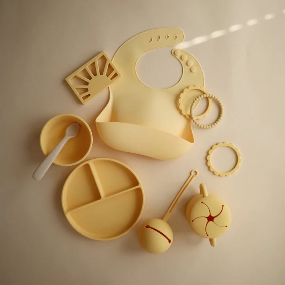 Mushie Silicone Suction Bowl - Daffodil